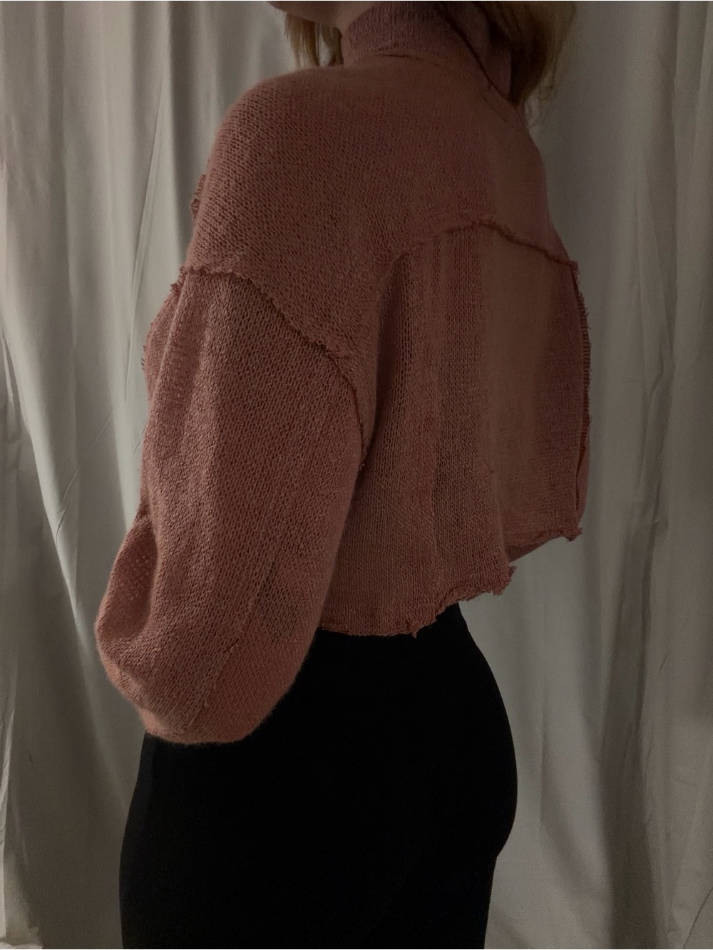 New pink cropped turtleneck sweater